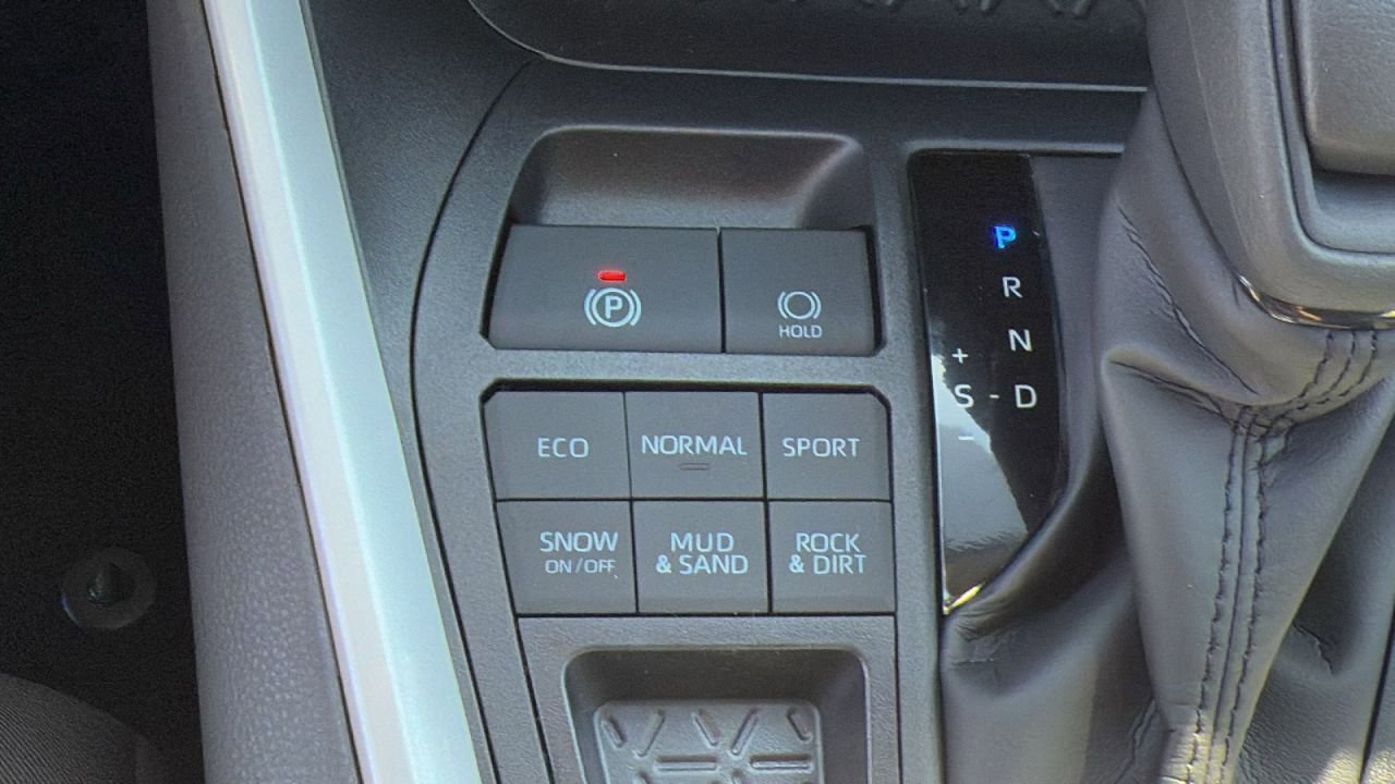 New 2025 Toyota RAV4 LE image 21