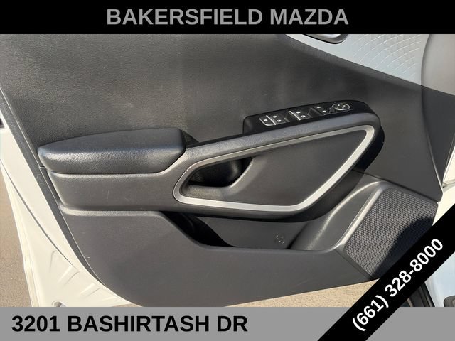 Used 2025 Kia Soul LX w/ LX Technology Package FWD image 10