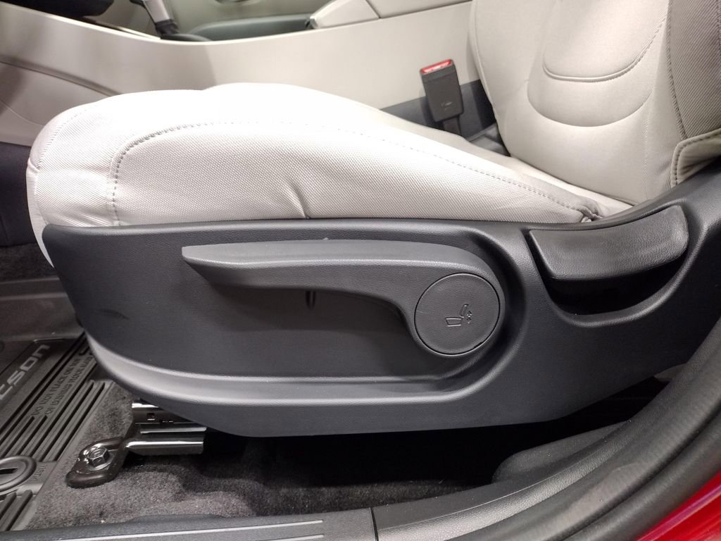 New 2026 Hyundai Tucson SE image 18