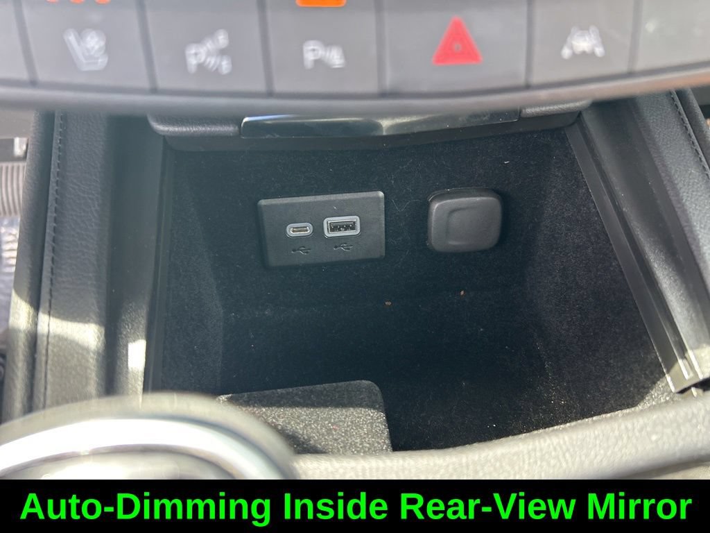 Used 2022 Cadillac XT4 Premium Luxury w/ Enhanced Visibility Package FWD image 43