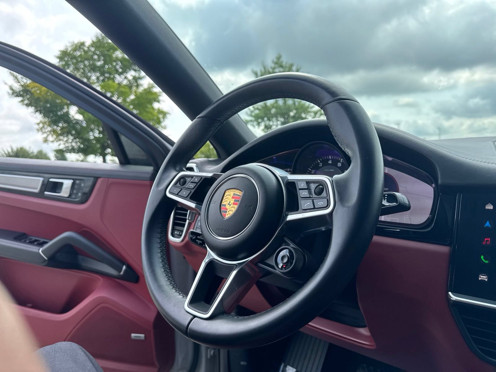 Used 2022 Porsche Cayenne Platinum Edition AWD/4WD image 18