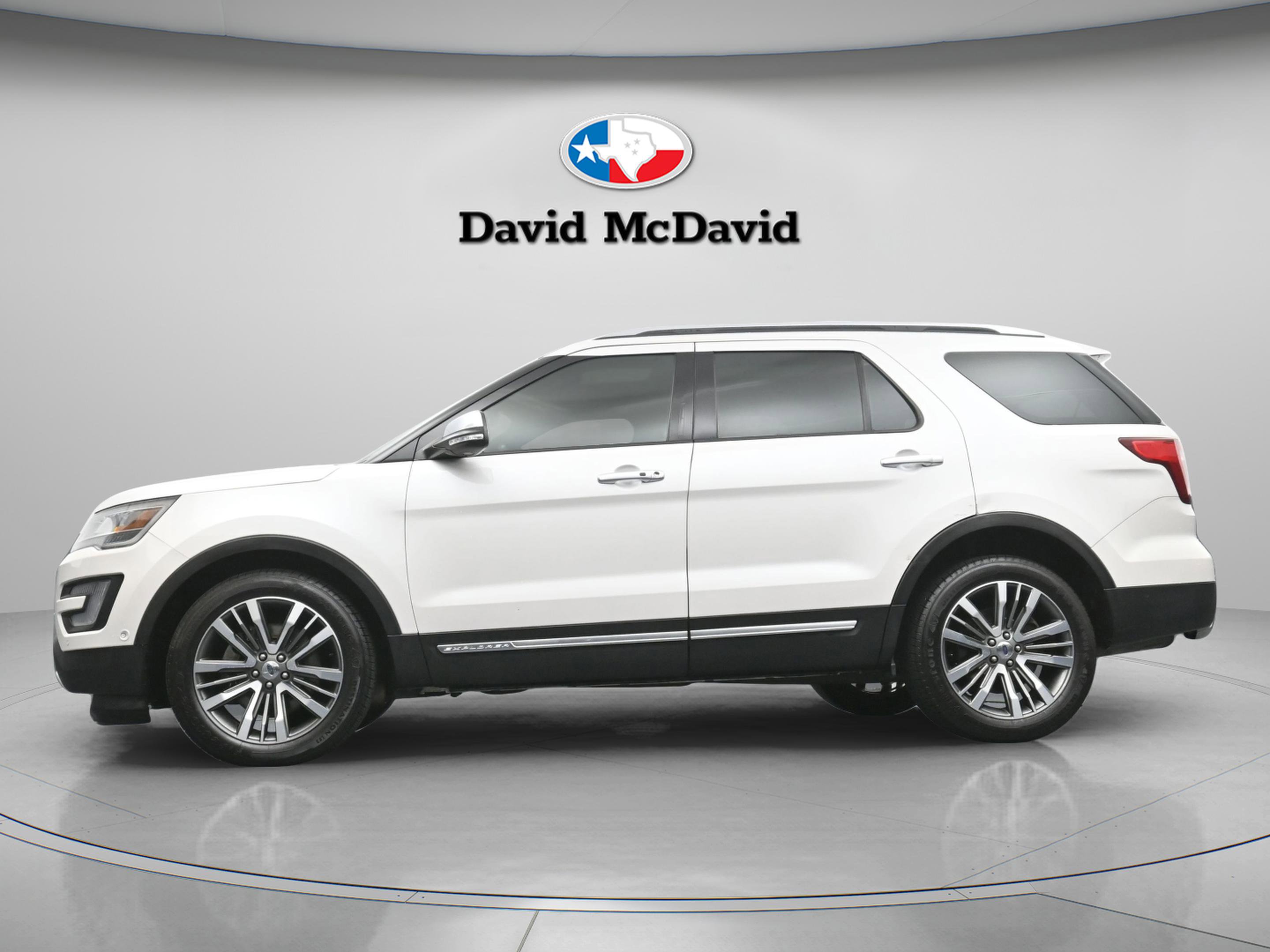 Used 2017 Ford Explorer Platinum AWD/4WD image 30