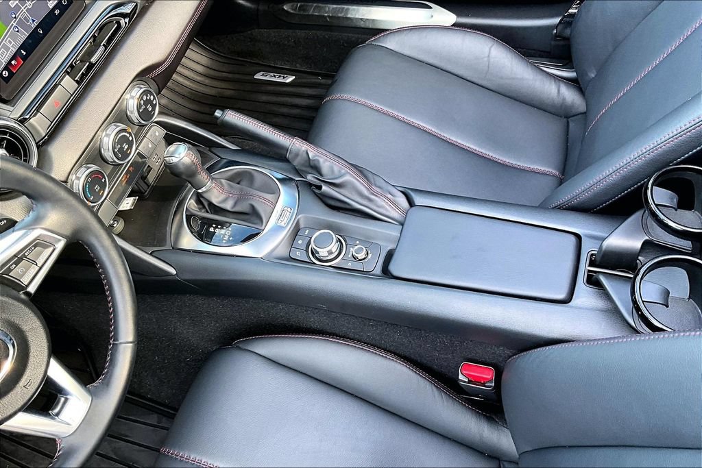 Used 2019 MAZDA MX-5 Miata Grand Touring RWD image 19
