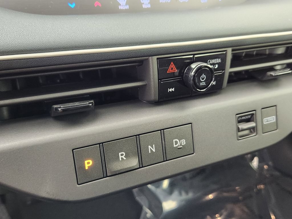 New 2026 Nissan Leaf w/ Floor Mat Package (S+) FWD image 22
