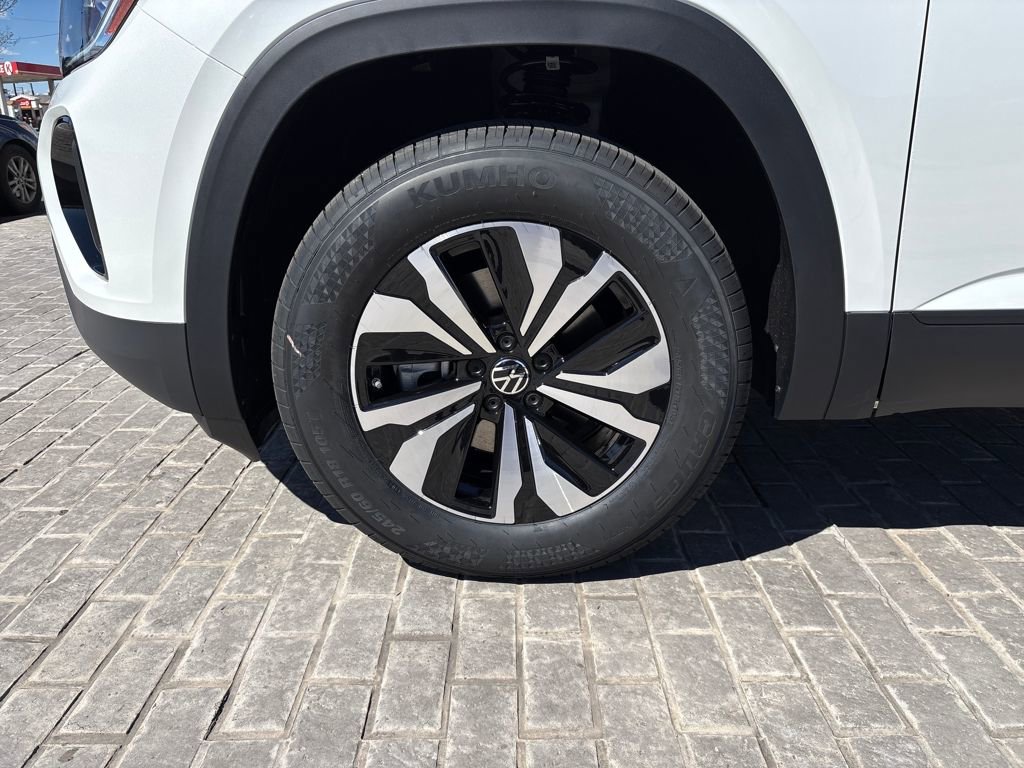 New 2026 Volkswagen Atlas Cross Sport SE image 27