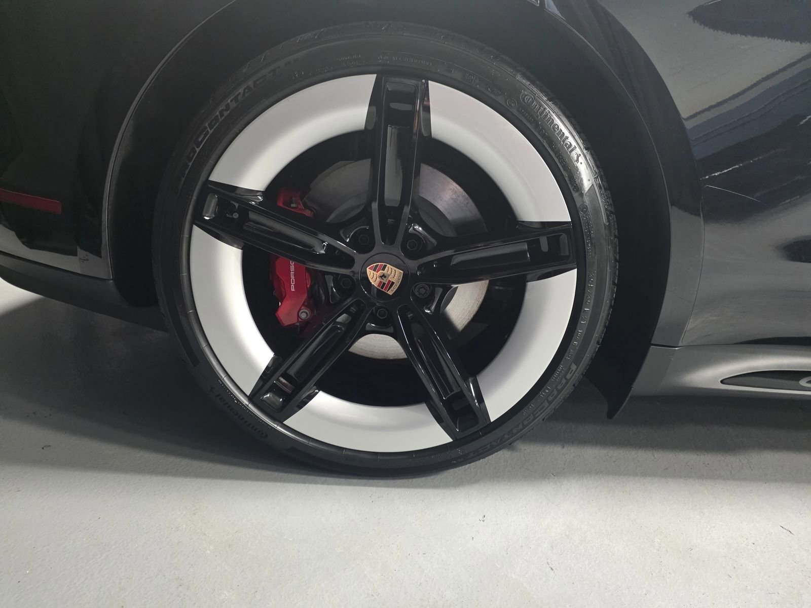 New 2026 Porsche Taycan GTS image 15