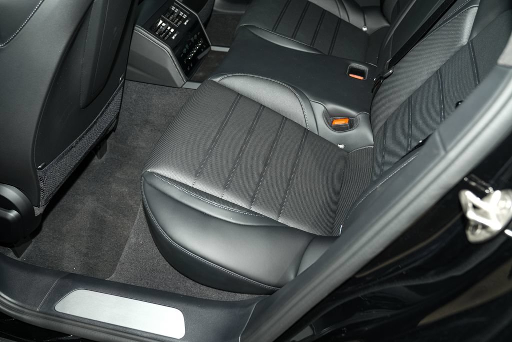 New 2026 Porsche Panamera 4 AWD/4WD image 32