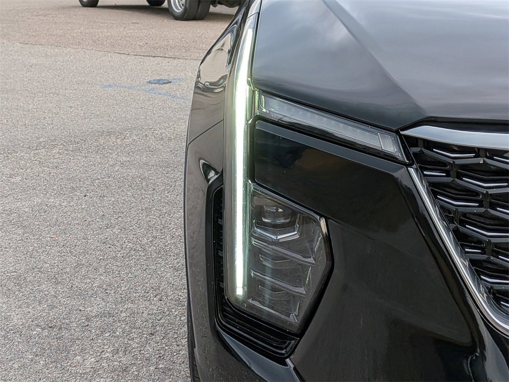 Certified 2025 Cadillac XT4 Premium Luxury image 12