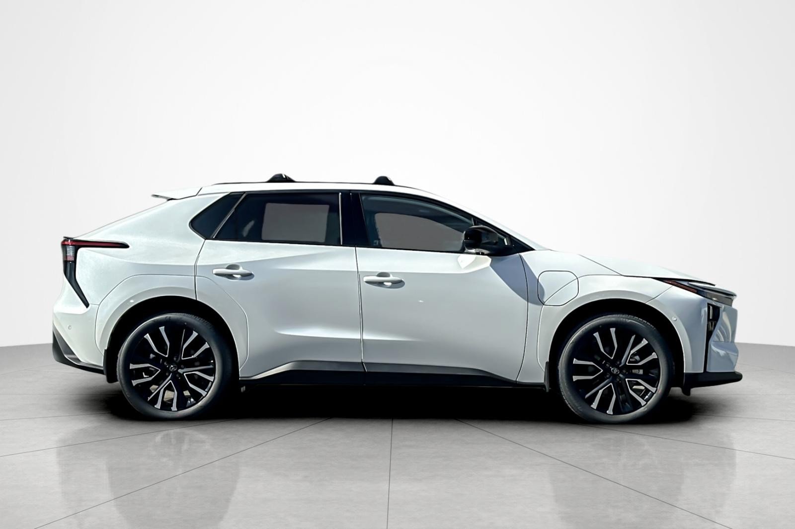 New 2026 Toyota bZ FWD image 6