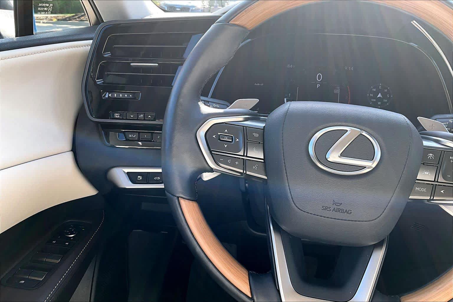 Used 2025 Lexus RX 350 Premium Plus FWD image 25
