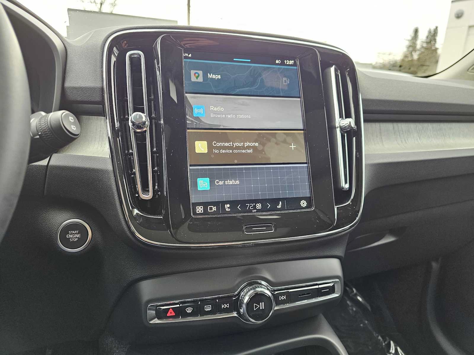 New 2025 Volvo XC40 B5 Plus w/ Climate Package AWD/4WD image 28
