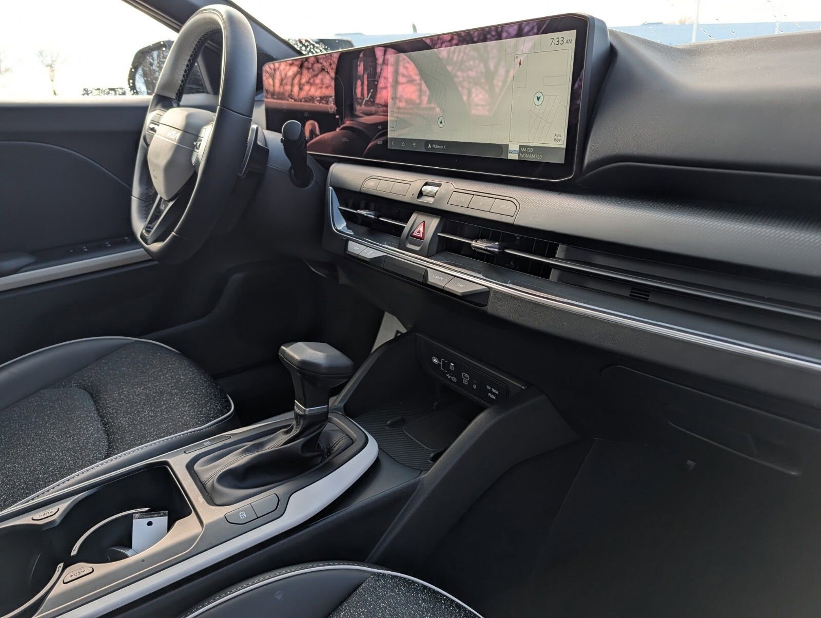 Used 2025 Kia K4 GT-Line w/ GT-Line Sunroof Package image 24