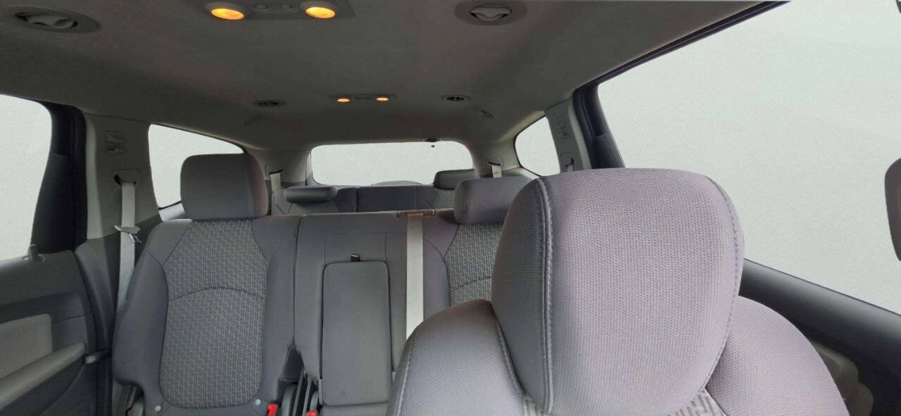 Used 2012 Chevrolet Traverse LT AWD/4WD image 9