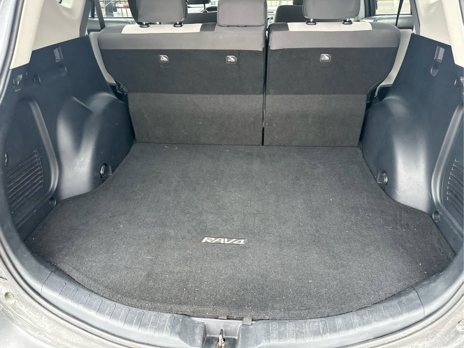 Used 2014 Toyota RAV4 XLE image 7