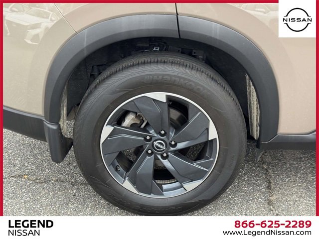 Certified 2024 Nissan Rogue SV image 10