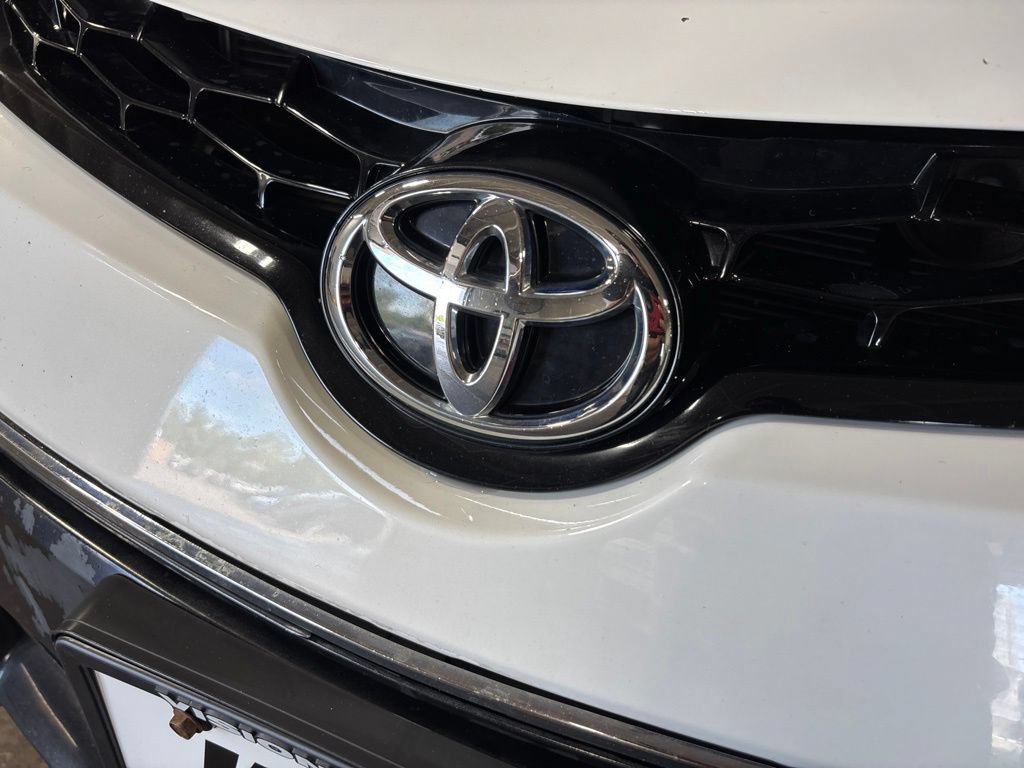 Used 2015 Toyota Corolla S FWD image 9