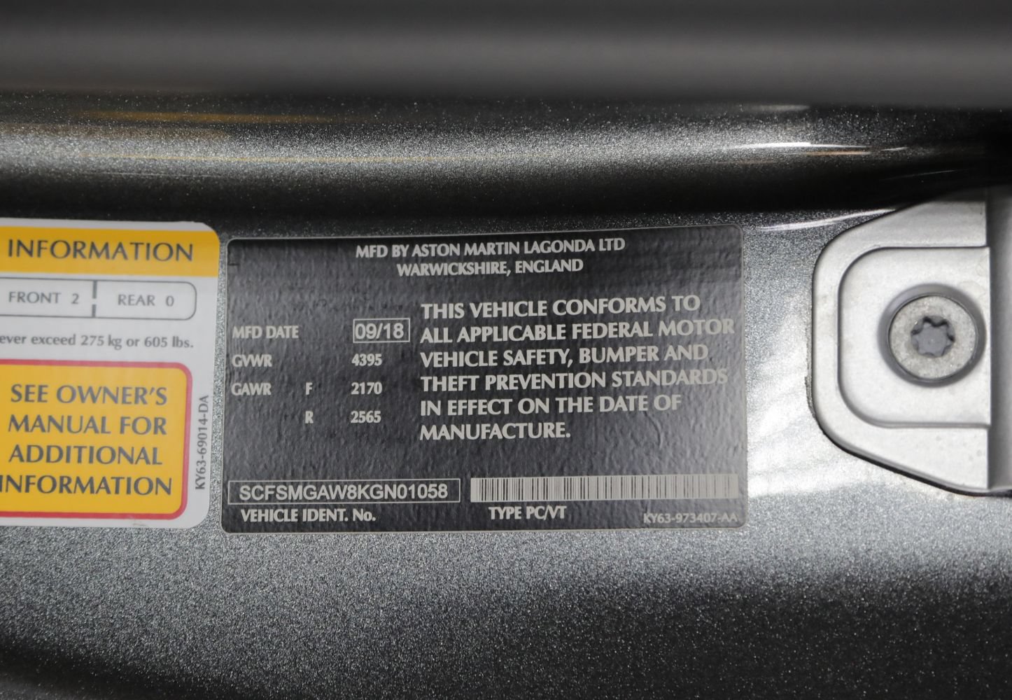 Used 2019 Aston Martin V8 Vantage Coupe RWD image 48