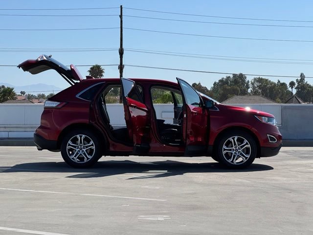 Used 2016 Ford Edge Titanium FWD image 29