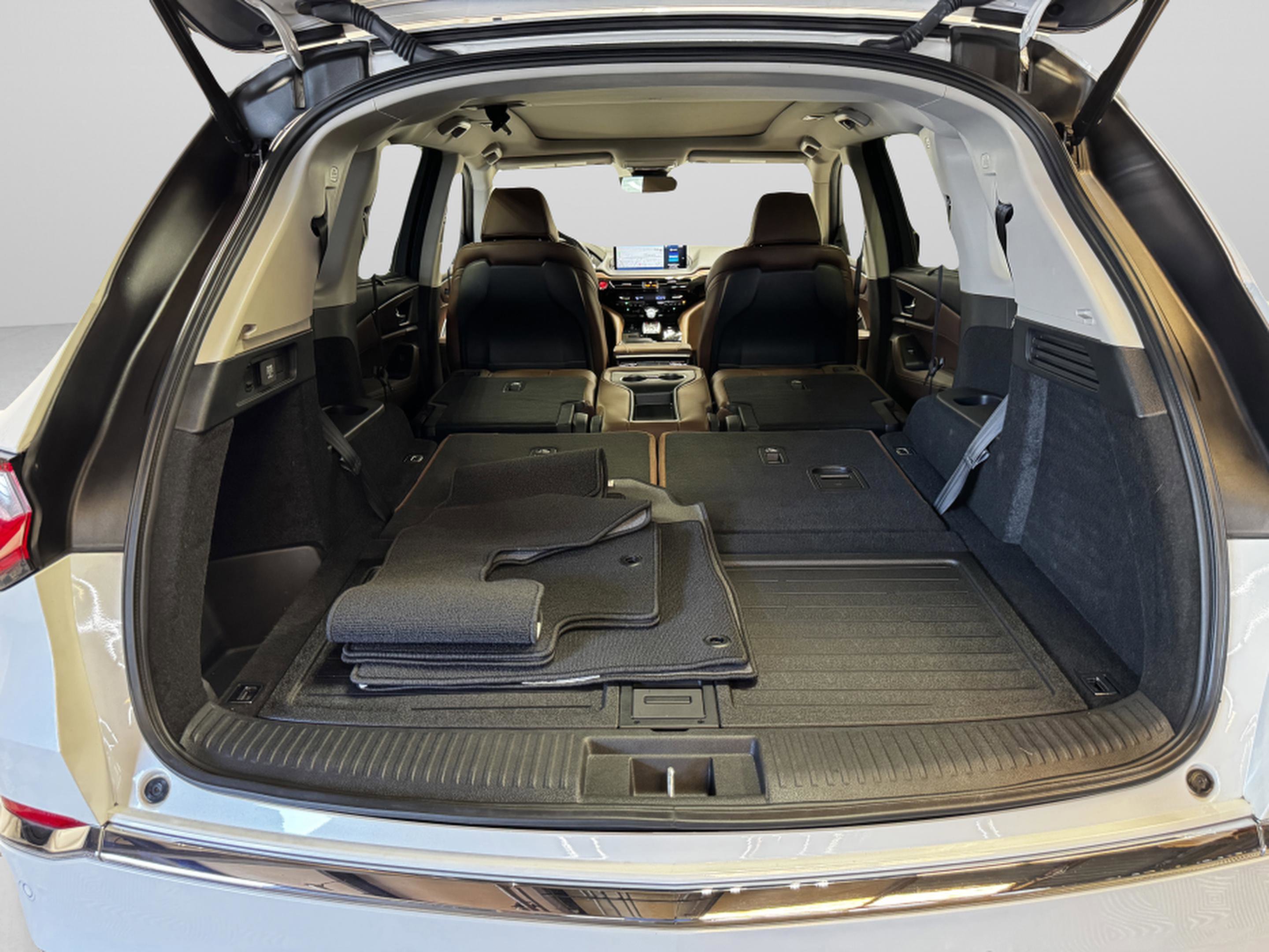 Certified 2023 Acura MDX FWD w/ Technology Package image 36