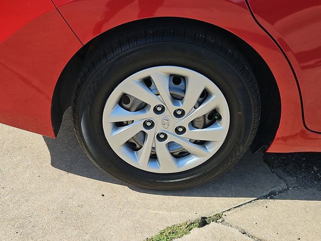 Used 2017 Hyundai Elantra SE FWD image 5