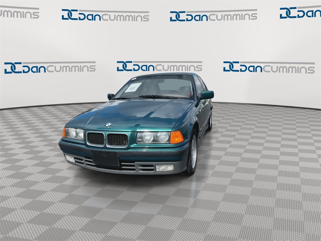 Used 1993 BMW 325i Sedan image 3