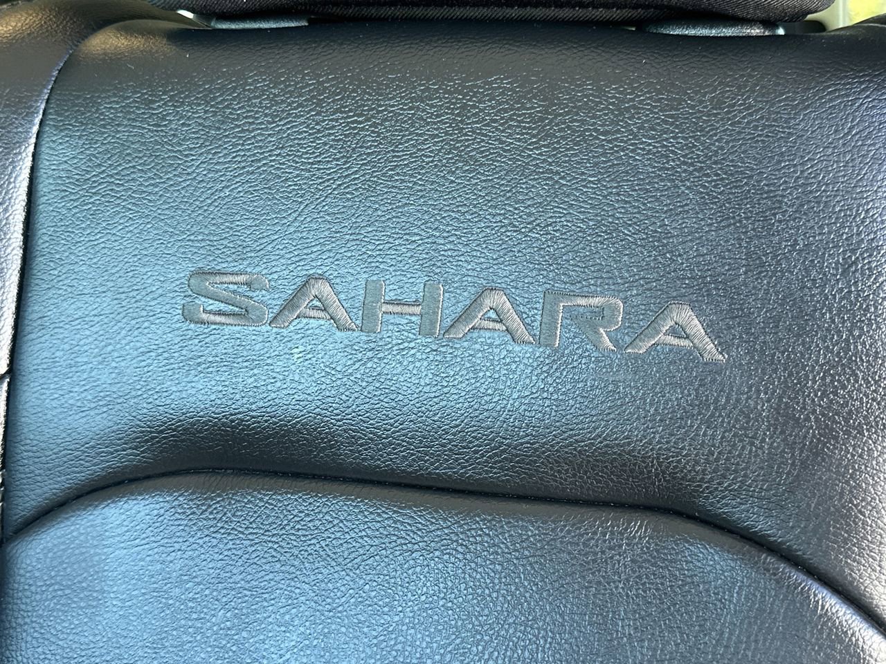 Used 2021 Jeep Wrangler Unlimited Sahara w/ Dual Top Group image 18