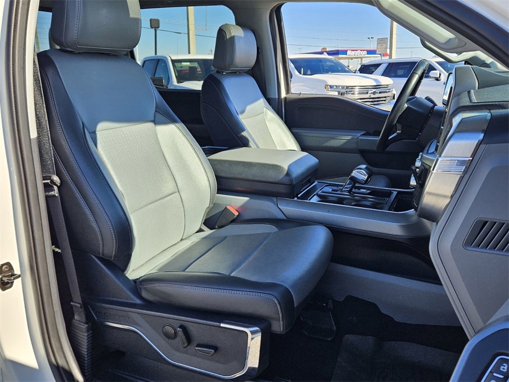 Used 2023 Ford F150 Lariat w/ Trailer Tow Package image 13