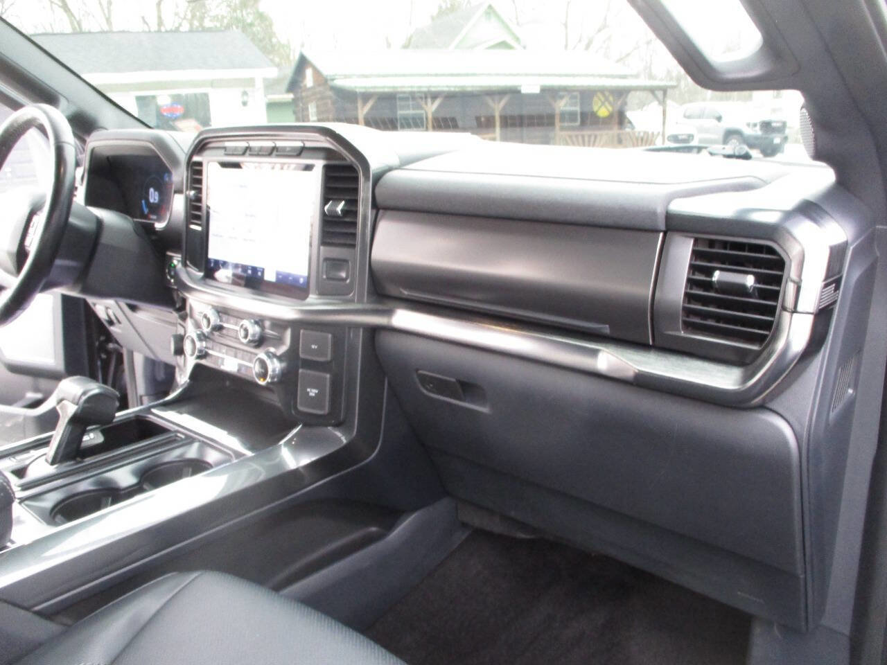 Used 2022 Ford F150 Lariat w/ Equipment Group 502A High image 27