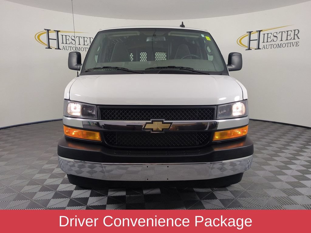 Used 2025 Chevrolet Express 2500 w/ Driver Convenience Package RWD image 7