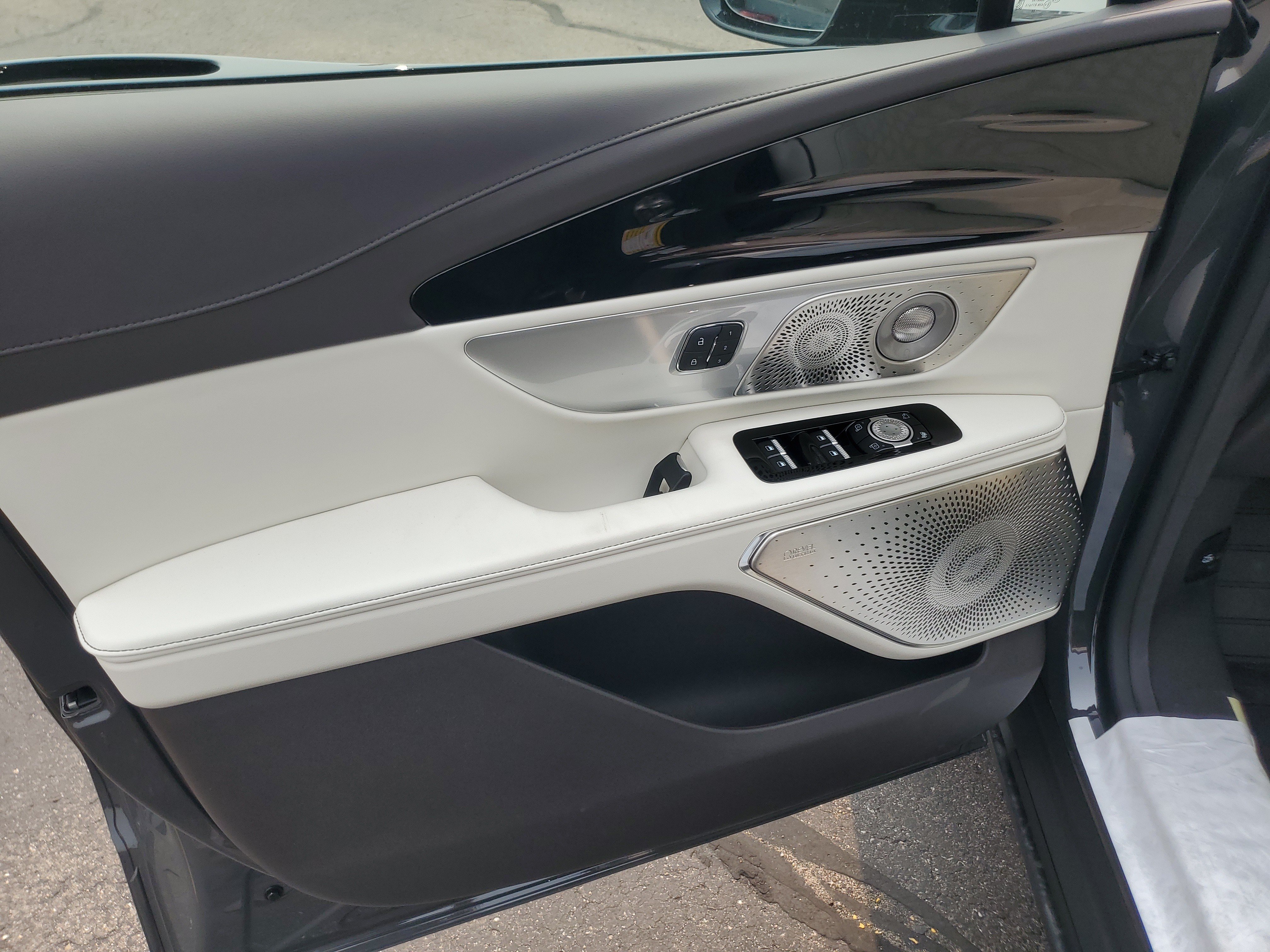 New 2026 Lincoln Nautilus Black Label AWD/4WD image 8