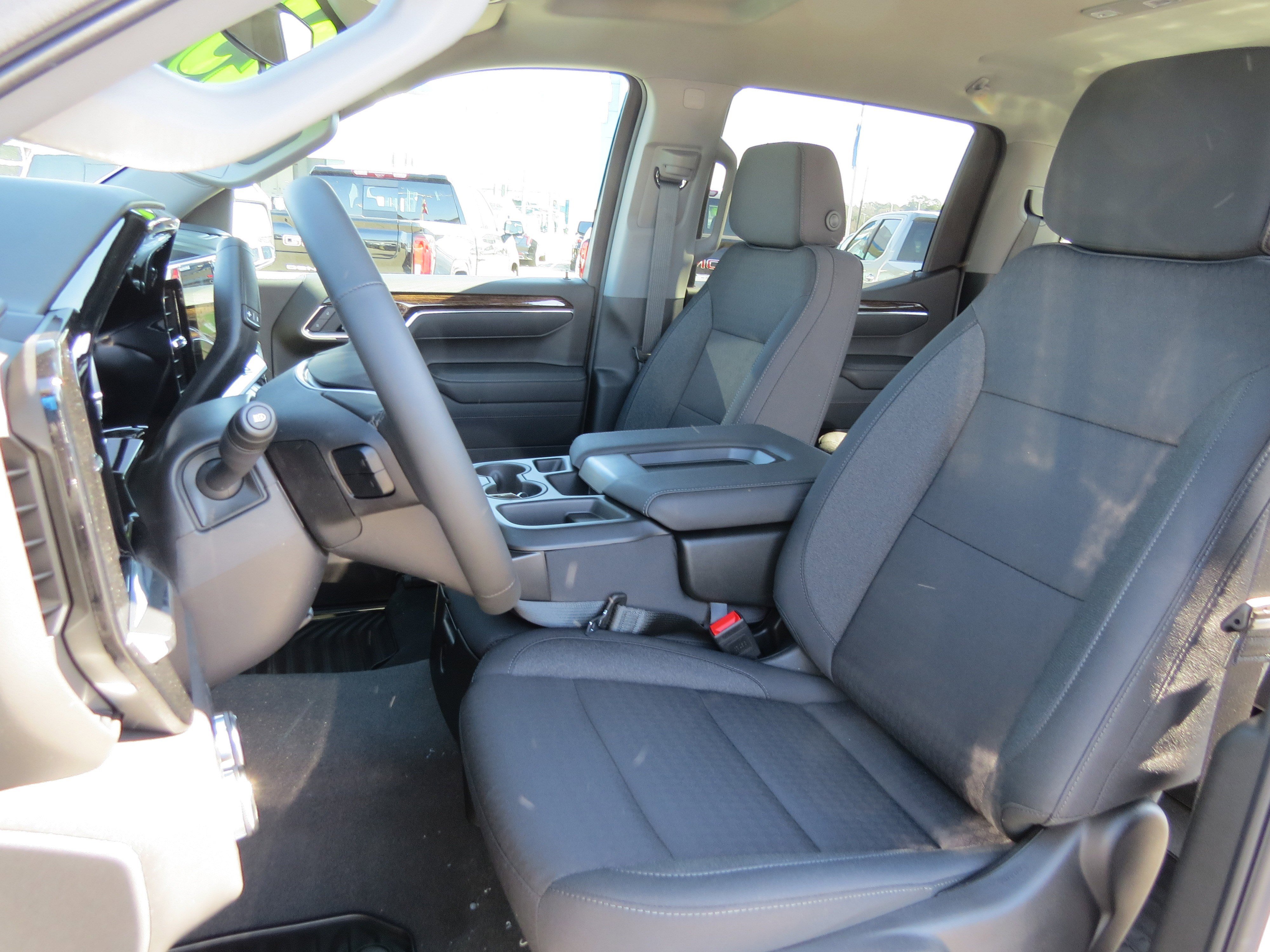 New 2025 GMC Sierra 1500 Elevation image 15