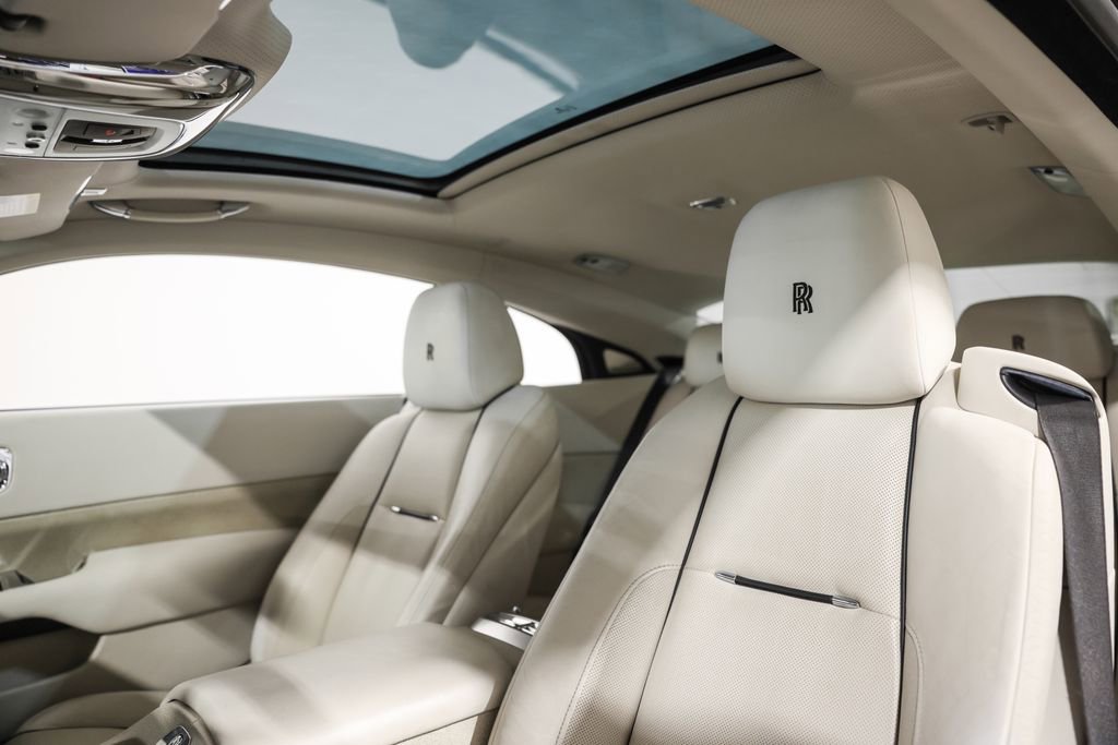 Used 2014 Rolls-Royce Wraith image 30