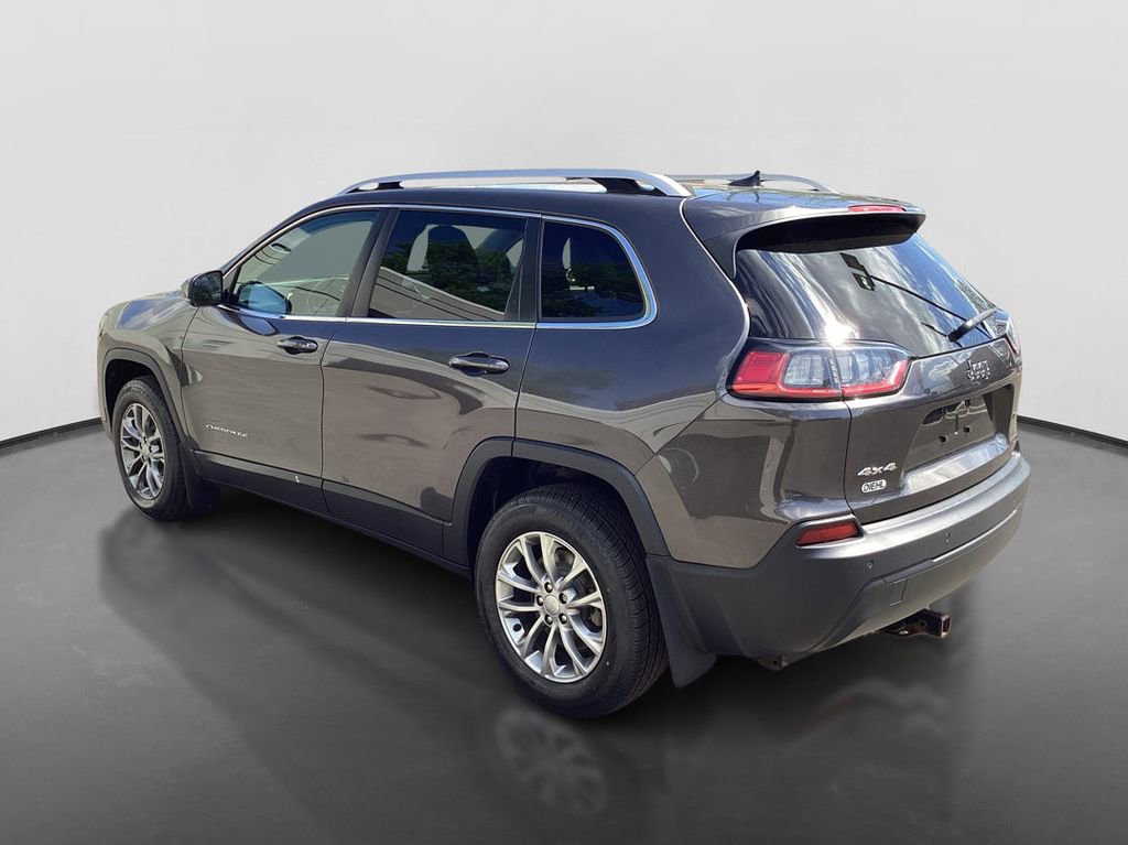 Used 2019 Jeep Cherokee Latitude Plus w/ Cold Weather Group AWD/4WD image 7