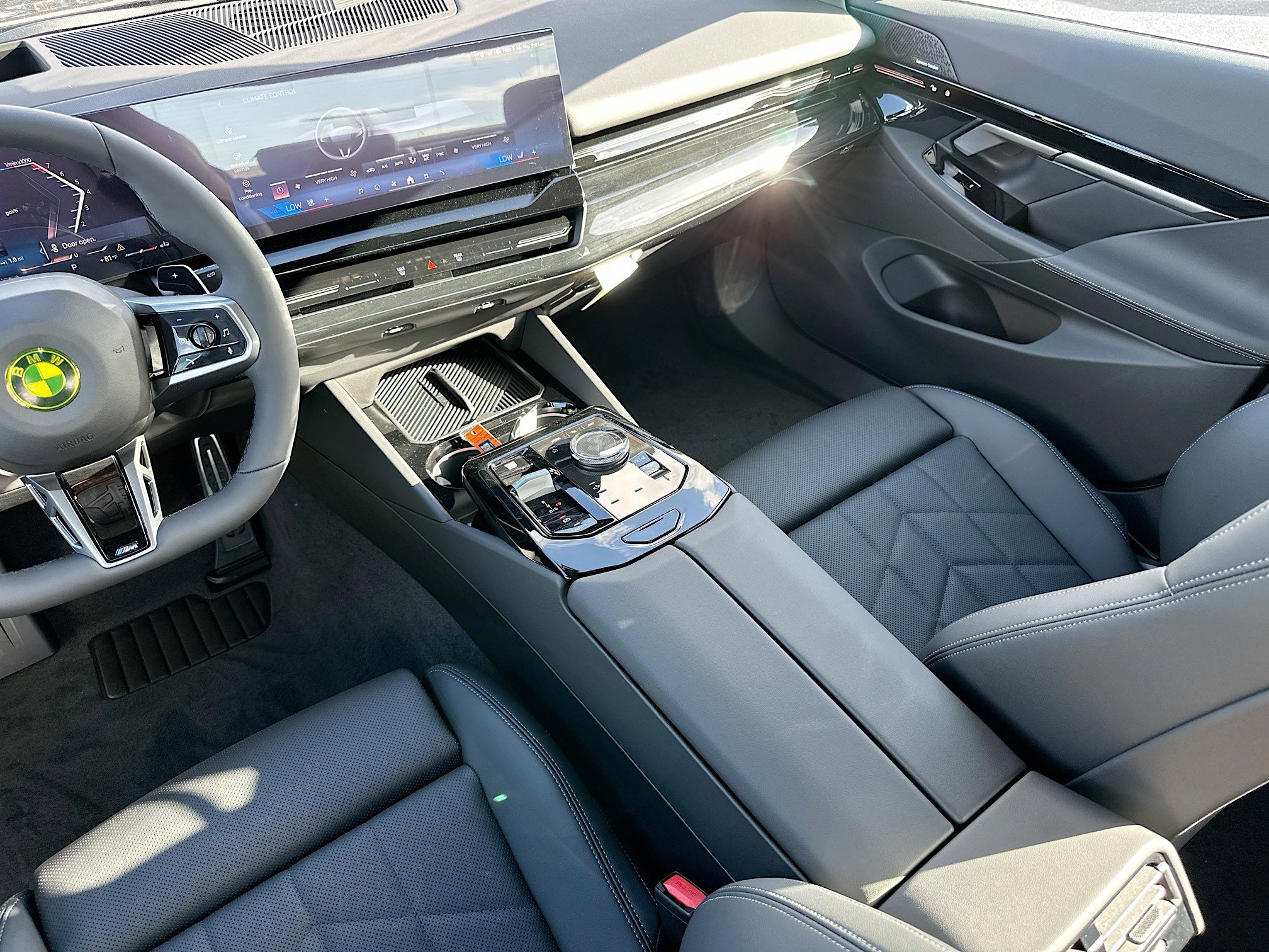 New 2026 BMW 530i w/ M Sport Package RWD image 18