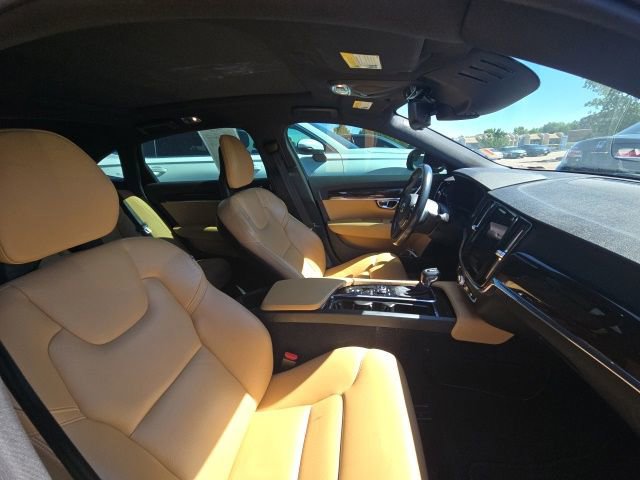 Used 2018 Volvo S90 T5 Momentum FWD image 16
