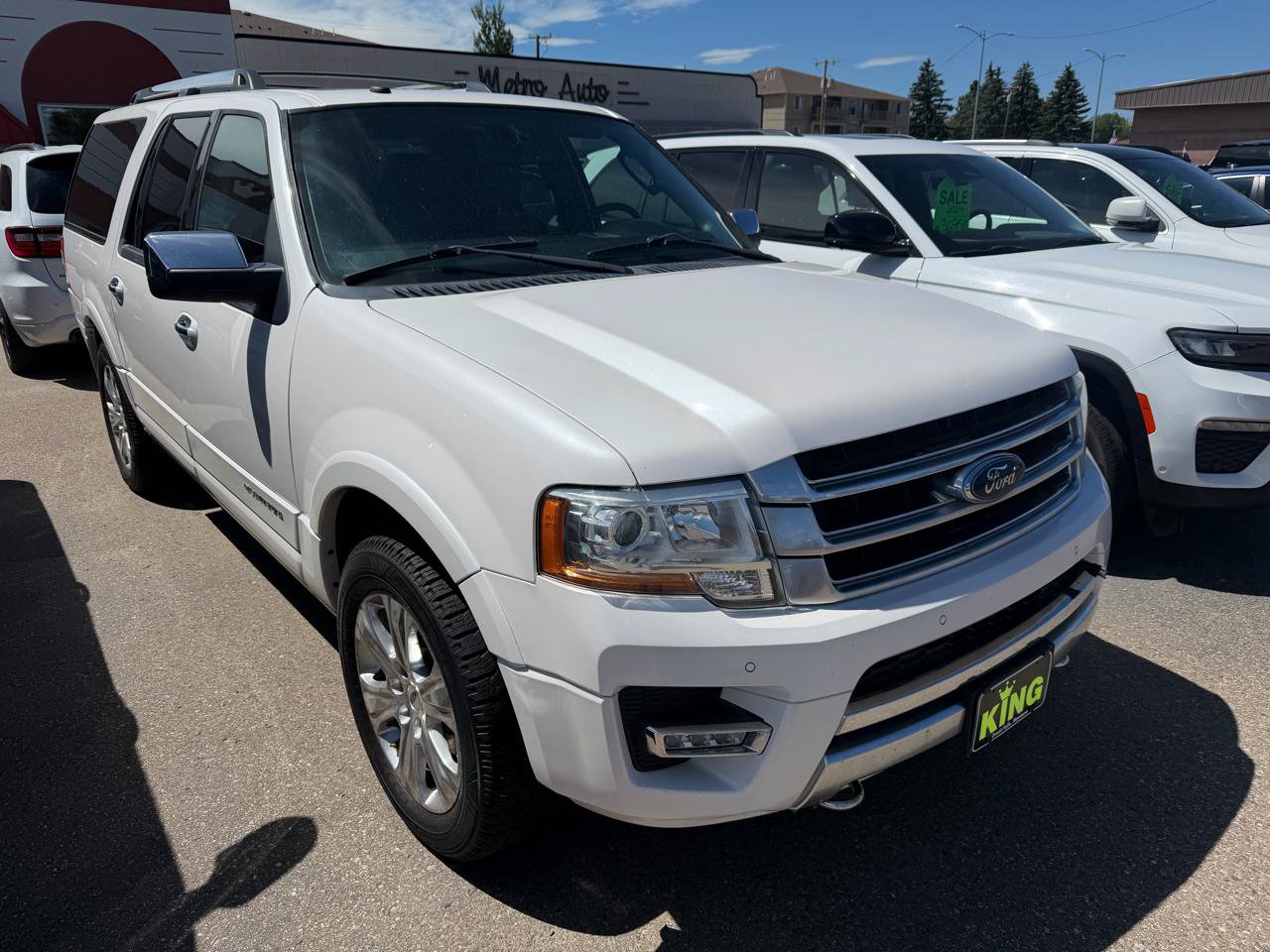 Used 2016 Ford Expedition EL Platinum AWD/4WD image 2