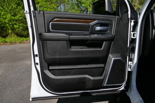 Used 2024 RAM 3500 Laramie AWD/4WD image 22