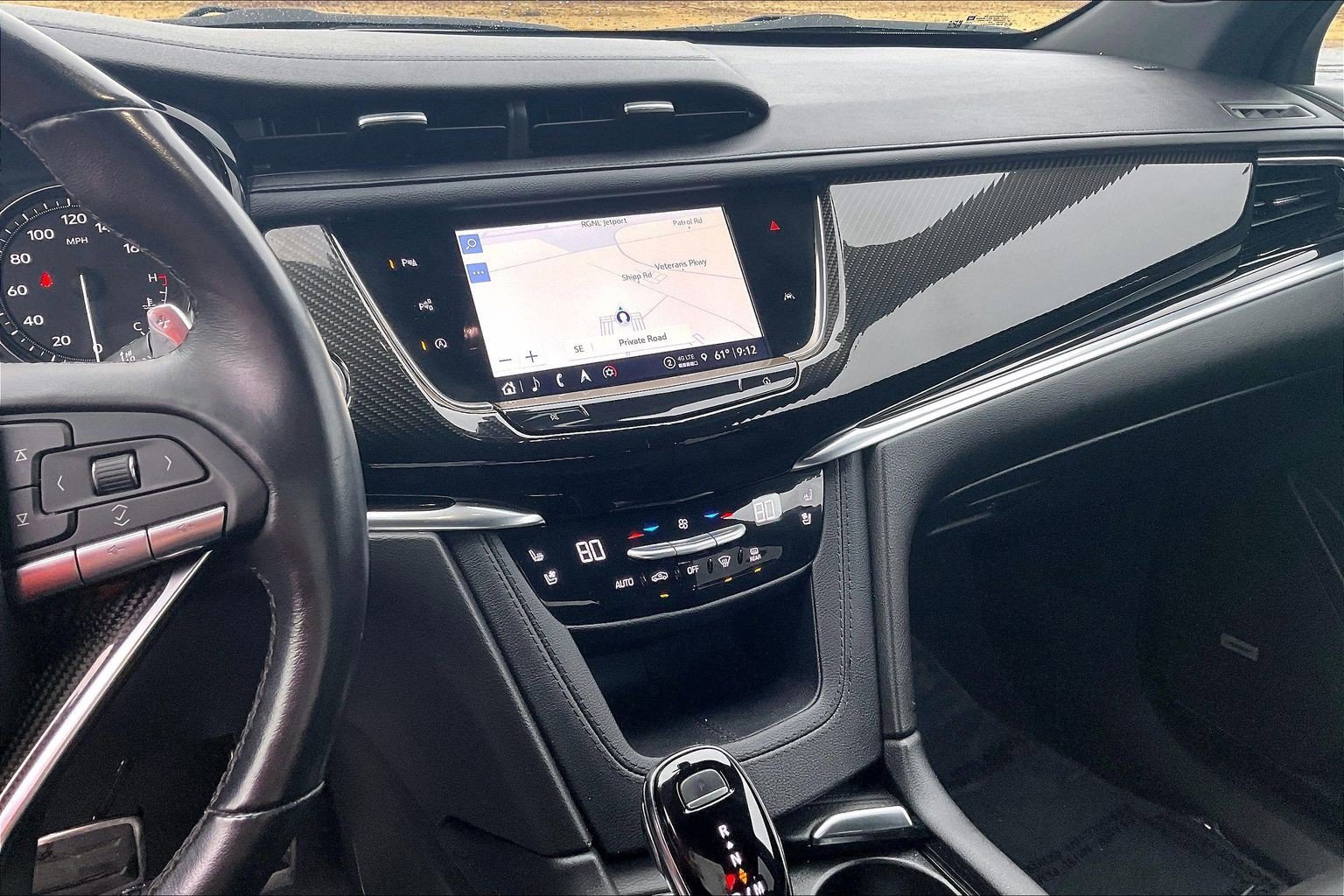 Used 2024 Cadillac XT6 Sport w/ Technology Package image 6