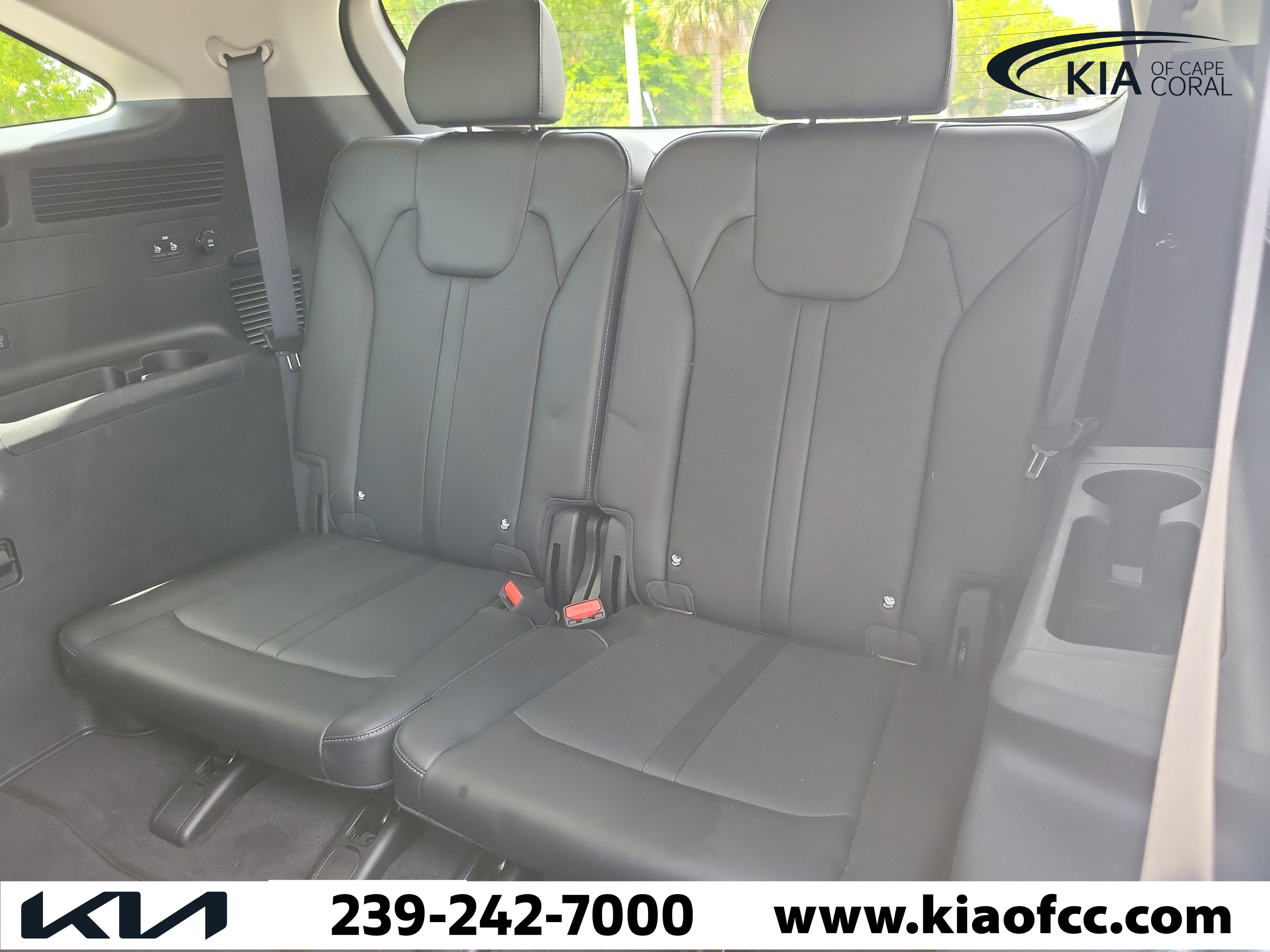 Certified 2024 Kia Sorento S FWD image 12