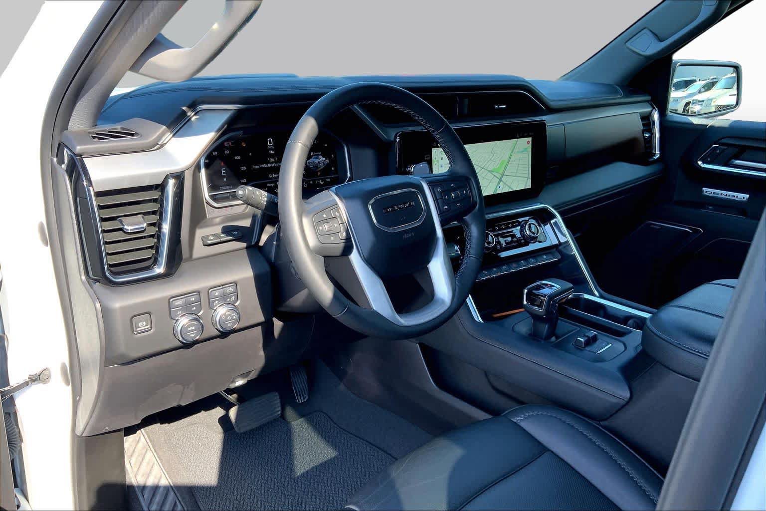 Used 2024 GMC Sierra 1500 Denali w/ Denali Reserve Package AWD/4WD image 16