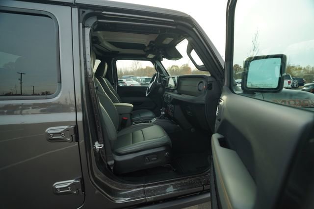New 2026 Jeep Gladiator Mojave image 17