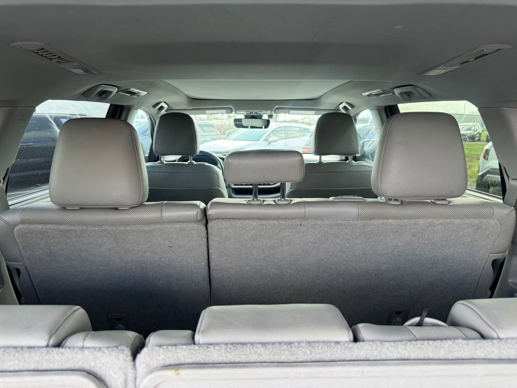 Used 2019 Toyota Highlander Limited Platinum image 15