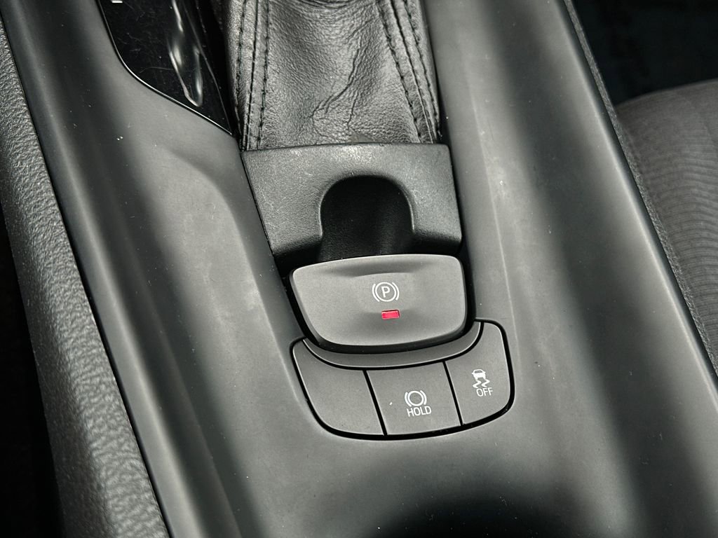 Used 2018 Toyota C-HR XLE FWD image 33