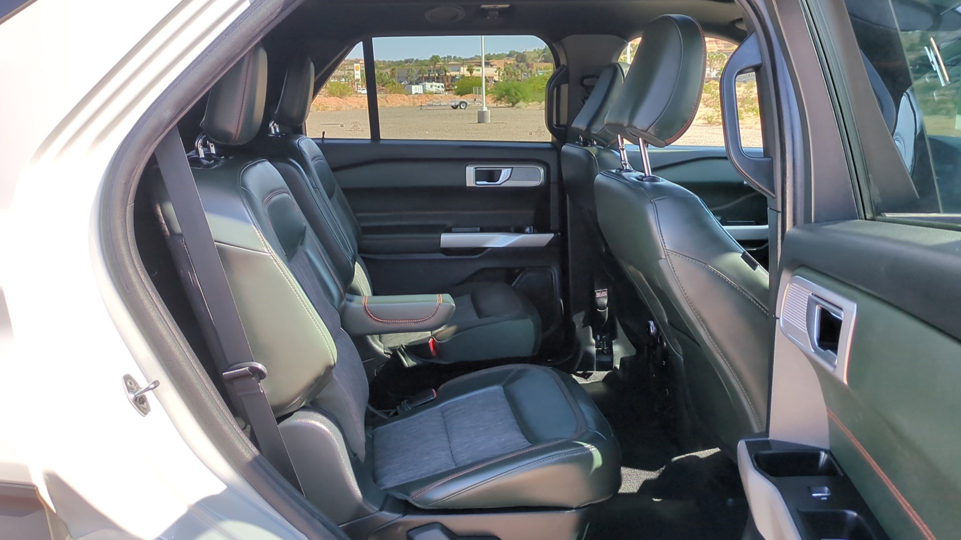 Used 2023 Ford Explorer Timberline w/ Timberline Technology Package AWD/4WD image 31