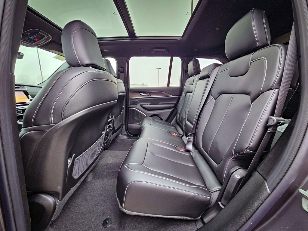 New 2026 Jeep Grand Cherokee Limited image 35