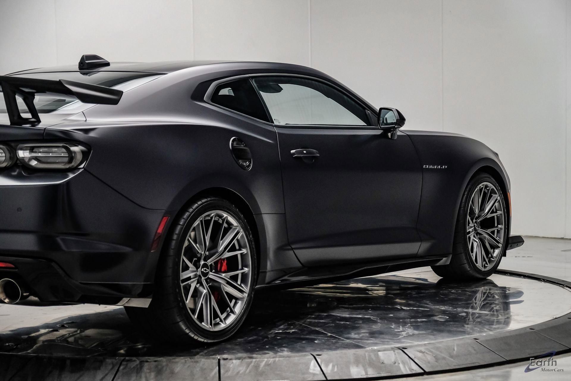 Used 2024 Chevrolet Camaro ZL1 RWD image 26