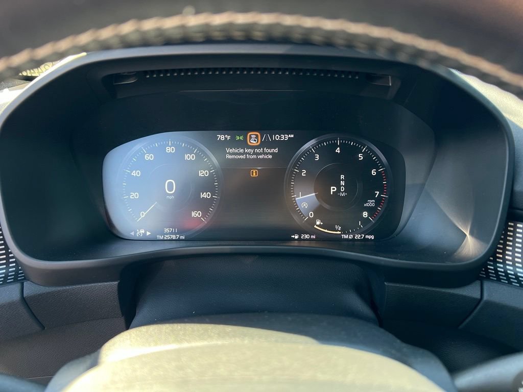 Used 2019 Volvo XC40 T5 R-Design AWD/4WD image 18