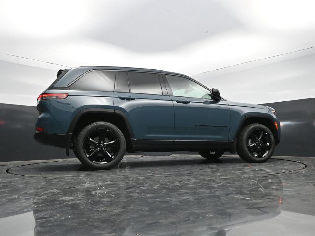 New 2027 Jeep Grand Cherokee Limited w/ Limited Altitude Package AWD/4WD image 58