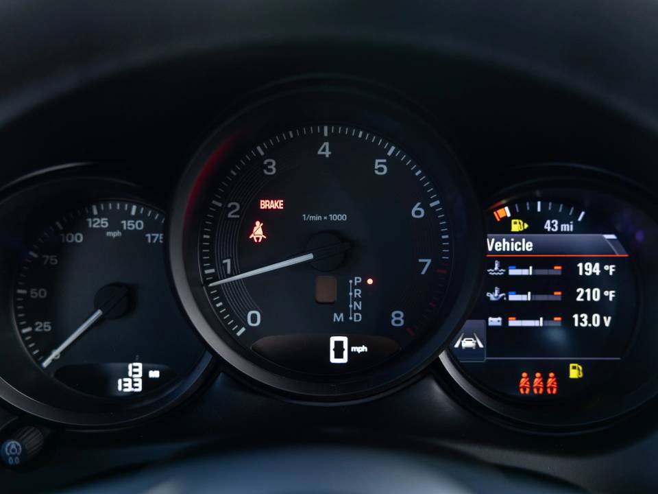 Certified 2026 Porsche Macan AWD/4WD image 43