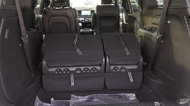 New 2026 Chrysler Voyager LX image 12